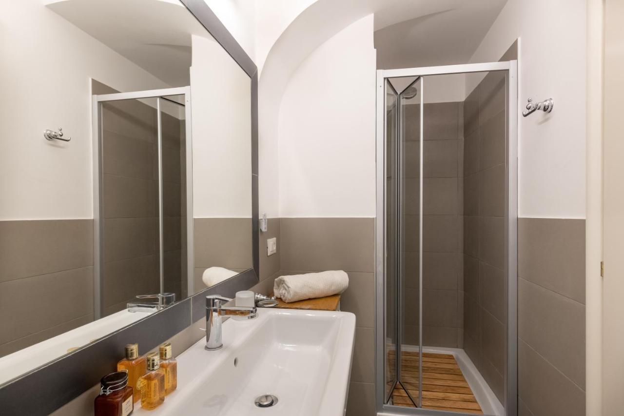 Appartamento NEW! Amazing Piazza Navona View Roma Esterno foto