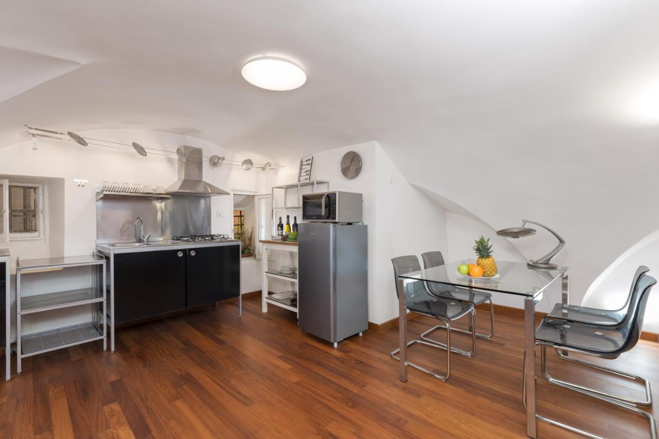 Appartamento NEW! Amazing Piazza Navona View Roma Esterno foto