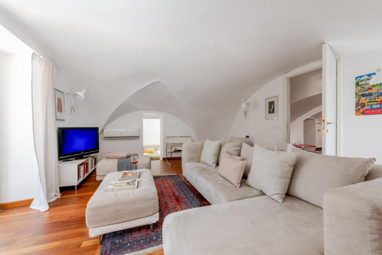 Appartamento NEW! Amazing Piazza Navona View Roma Esterno foto